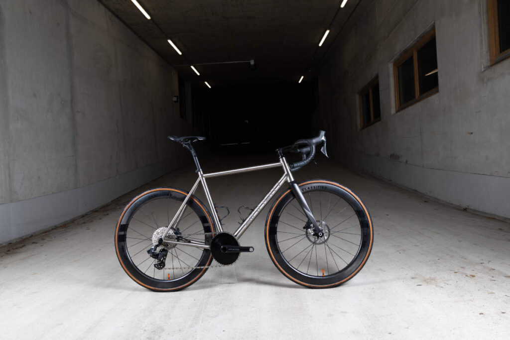 Einhorn 370 Titanbike mit Classified Nabe – wir haben das Bike ausführlich getestet