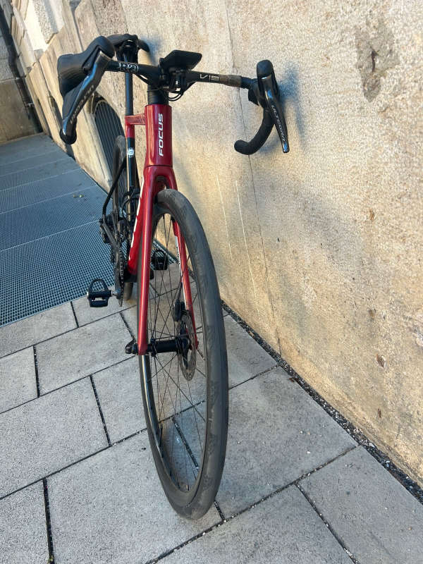 28 mm breiten Continental GP 5000 Reifen auf dem BikeBeat montiert