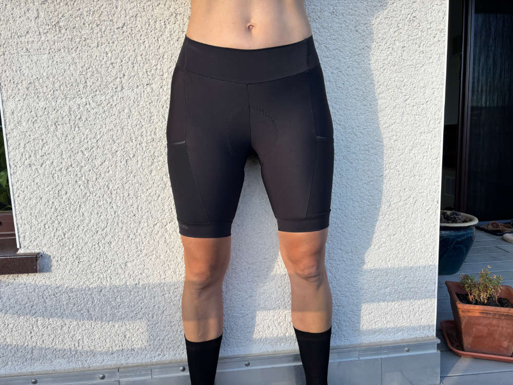 Linda beschreibt ihre Erfahrungen mit der Van Rysel Menstrual Short