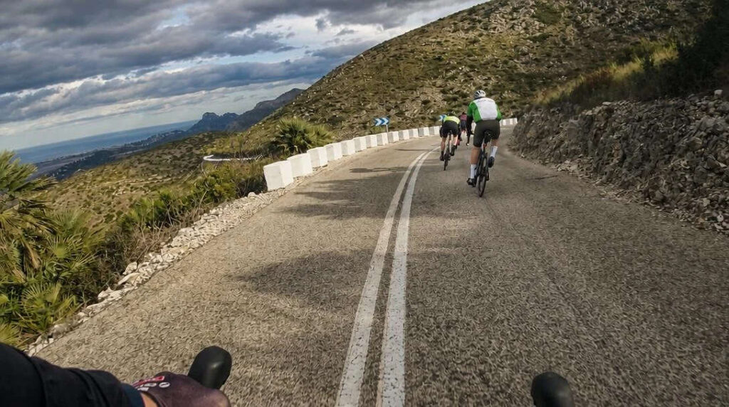 8 km lange Abfahrt von Vall d'Ebo